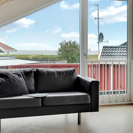Stunning In Brkop With Wifi And 2 Bedrooms 2 Feriehus Børkop