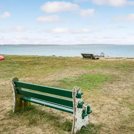 Feriehus Stunning In Brkop With Wifi And 2 Bedrooms 2 Børkop